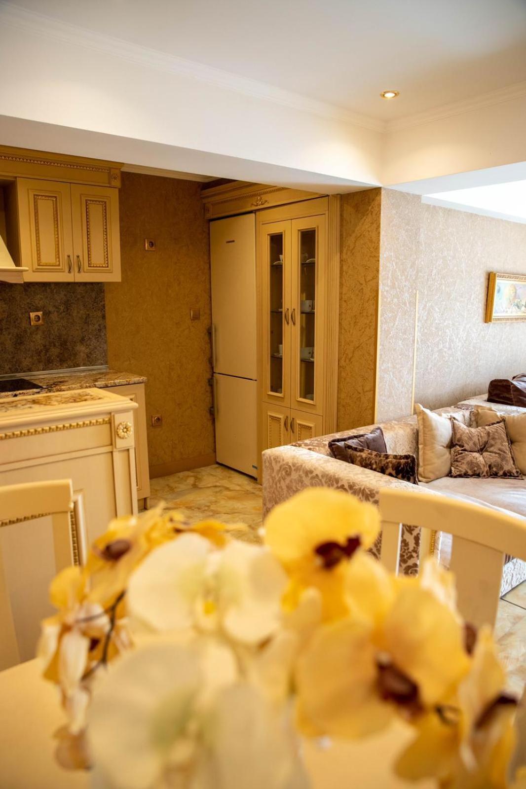 Luxury Apartment 'Rich' Velingrado Exterior foto